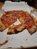 Pizza Prosciutto Salami